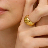Bold Twist Dome Ring