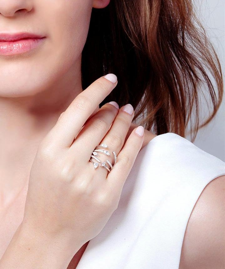 Vega Cuff Ring (Silver)_model_Benique